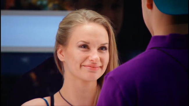 <b>Heather Decksheimer</b> looks so pleased to see her boyfriend Will in the big ... - screenshot-2014-05-17-04-52-47